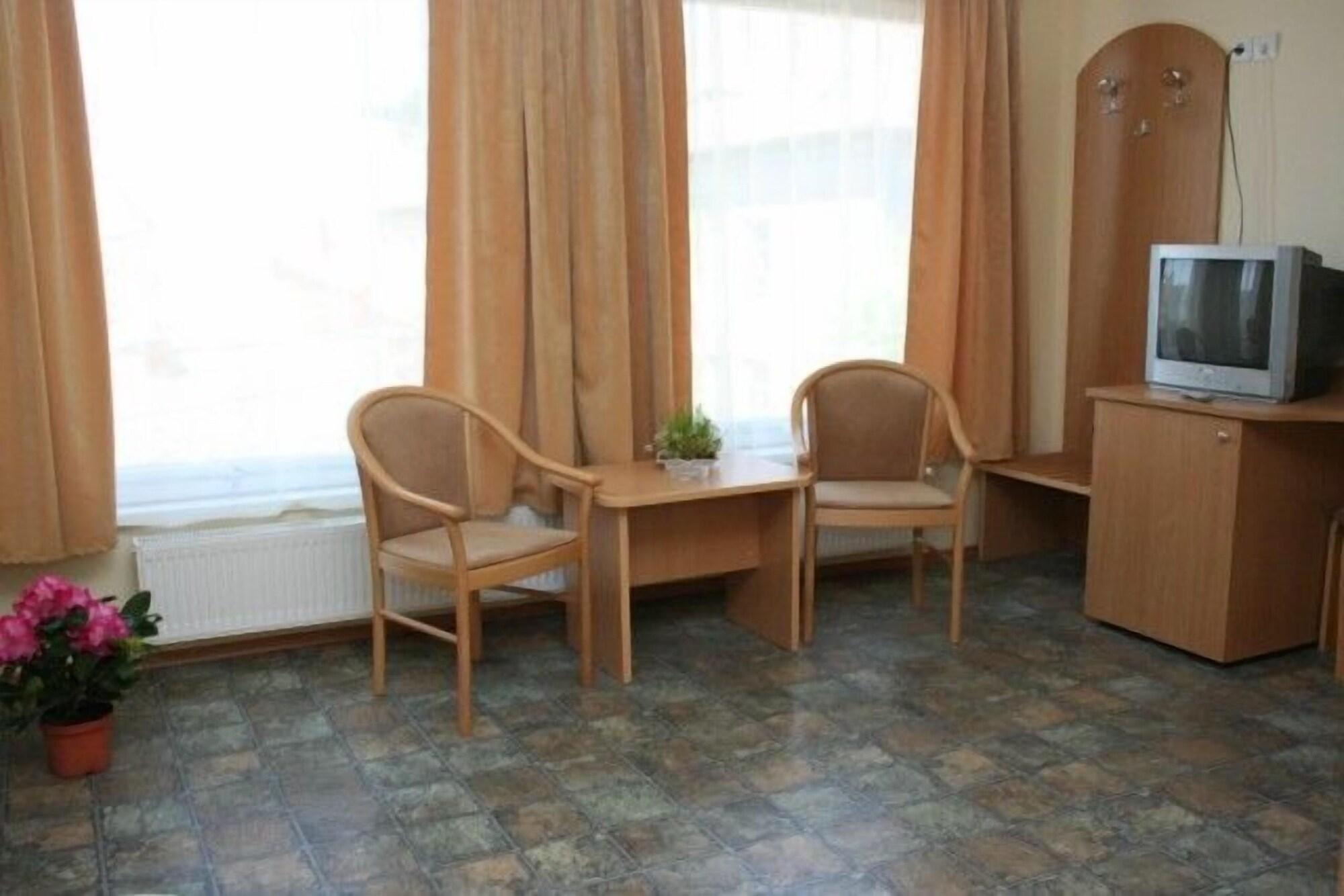 Hotel Apollo Central Sibiu Esterno foto